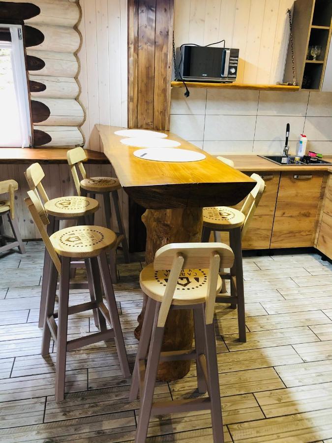 У Віти Котедж4 Synevyrsʼka Polyana Εξωτερικό φωτογραφία